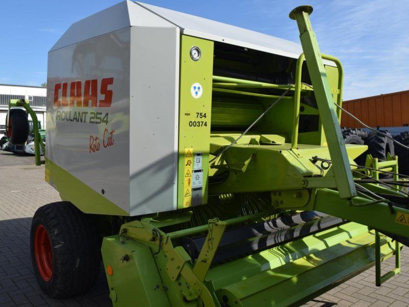 Claas Rollant 254 RC