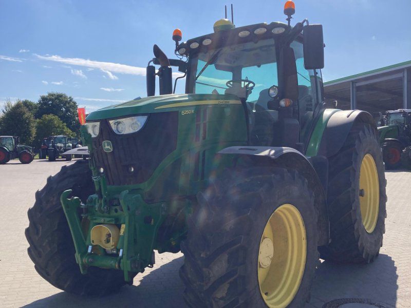 John Deere 6250 R