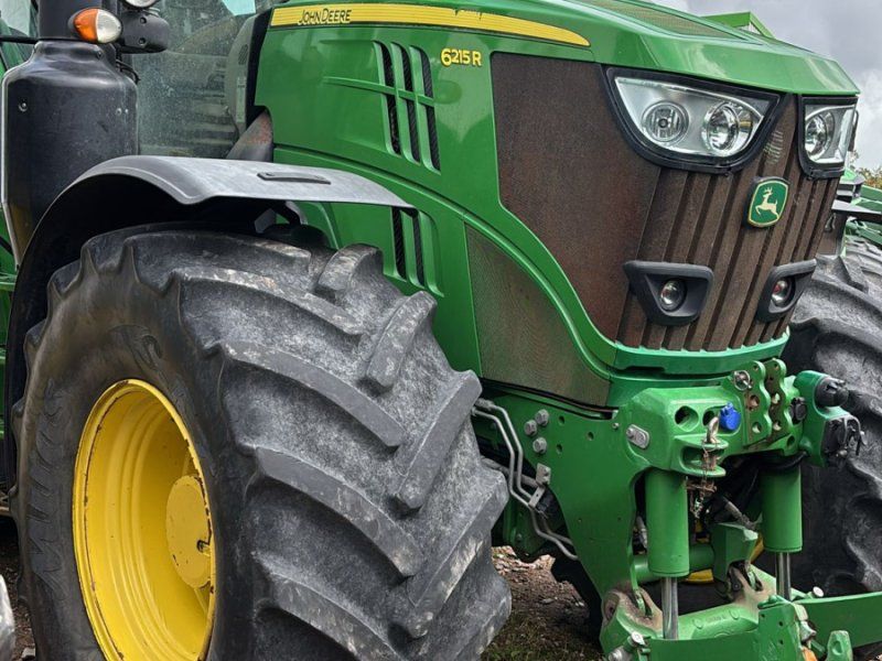 John Deere 6215 R