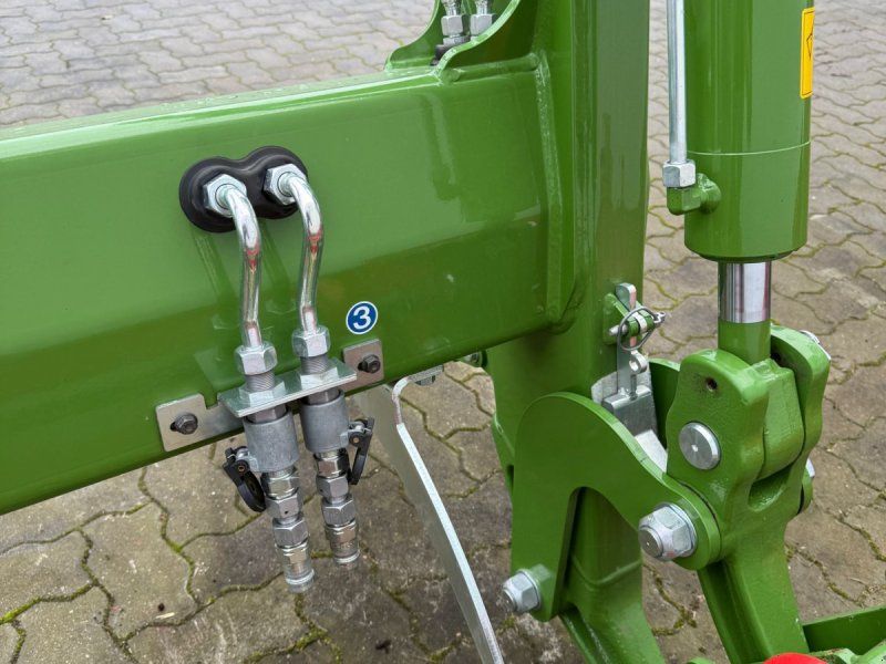 Fendt Frontladerschwinge 4X75 DW