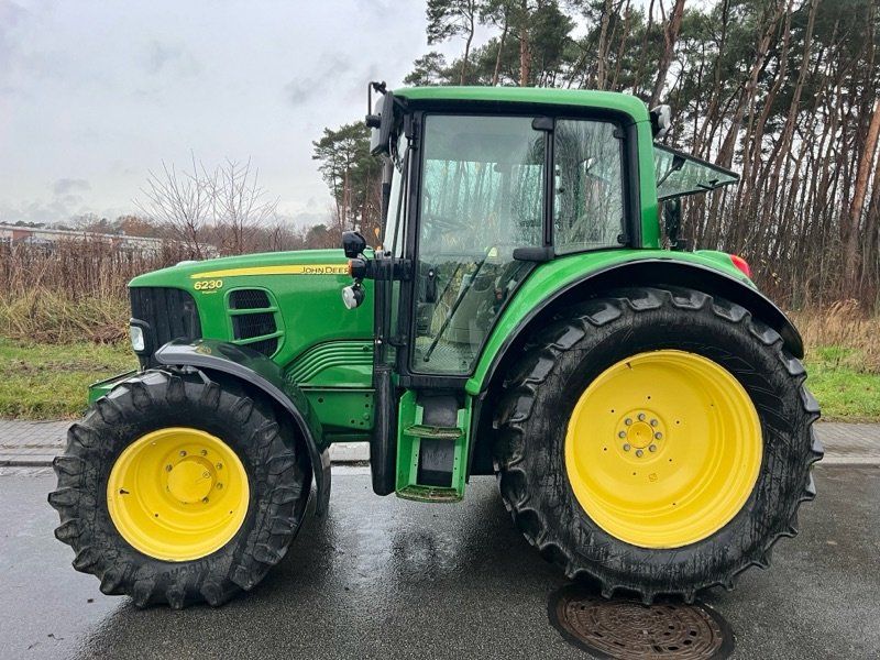 John Deere 6230 Premium **Auto Quad Eco Shift**