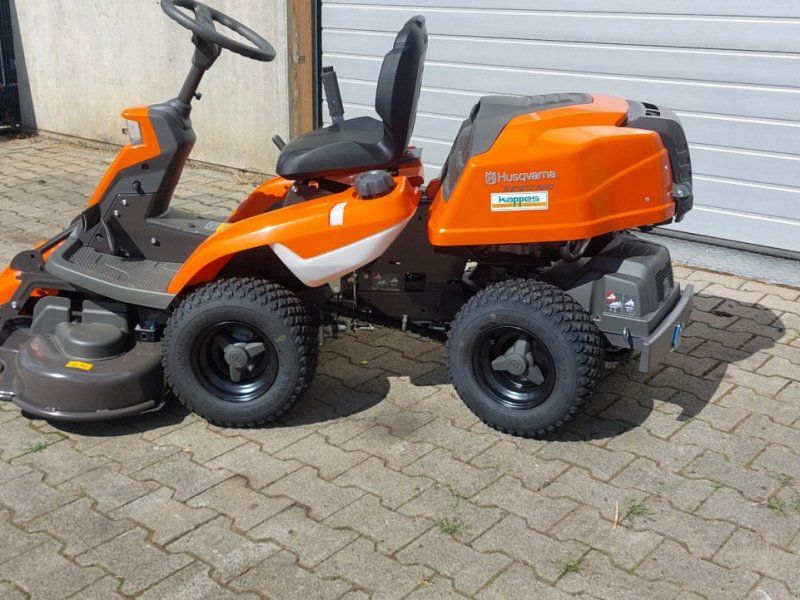 Husqvarna R 216T AWD