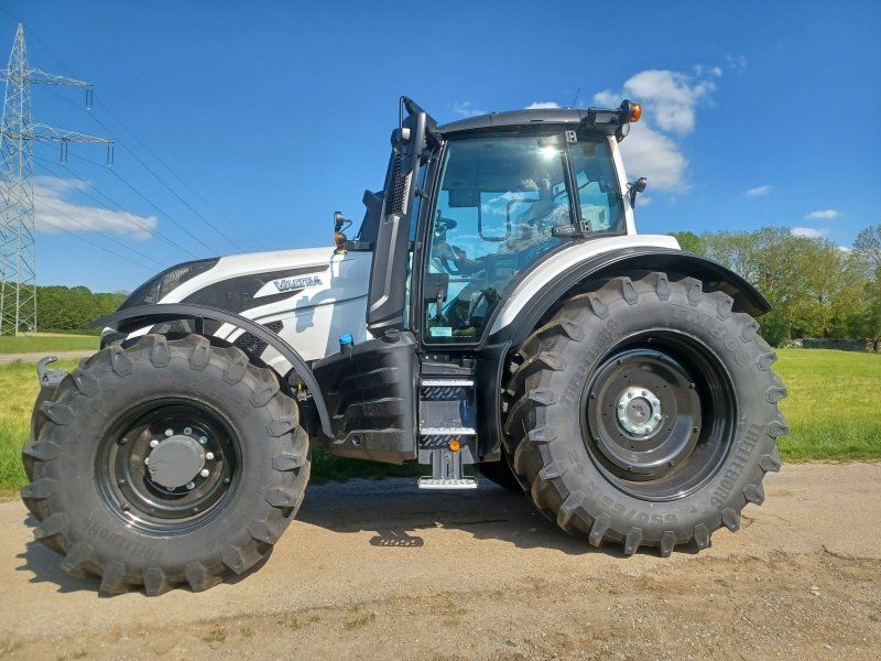 Valtra T215 D