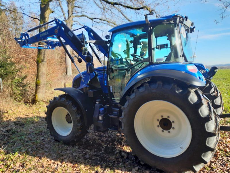 New Holland T5.90