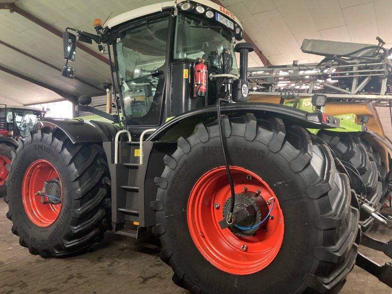 Claas Xerion 3800 Trac VC