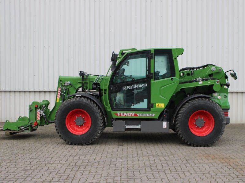 Fendt Cargo T740