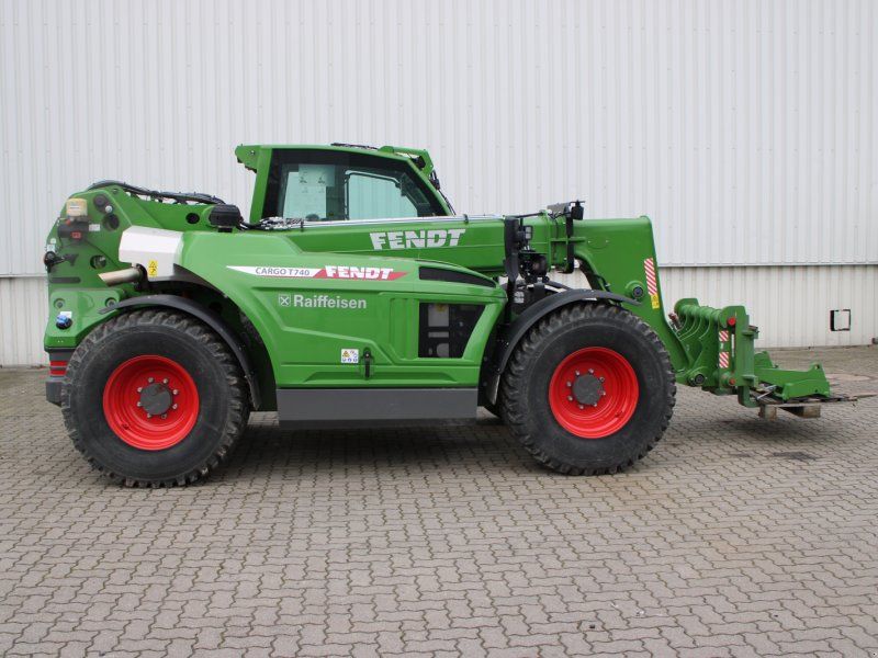 Fendt Cargo T740