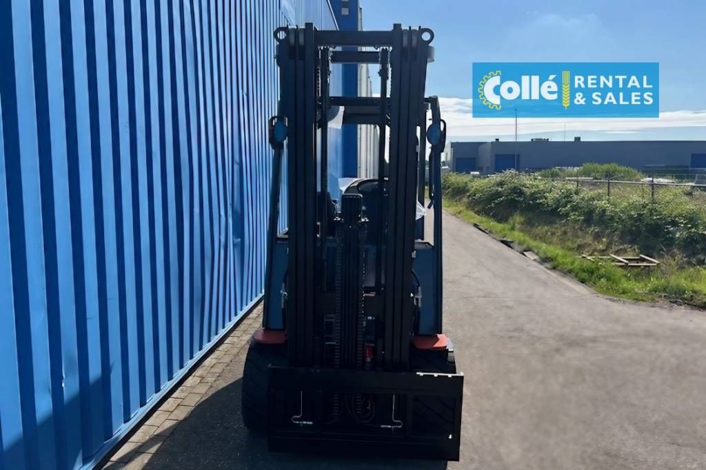 Toyota Traigo 80 9FBM35T | 2024