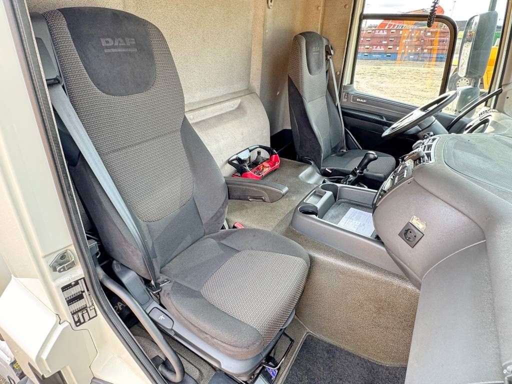 DAF CF400 17 Meter Palfinger Crane + Trailer