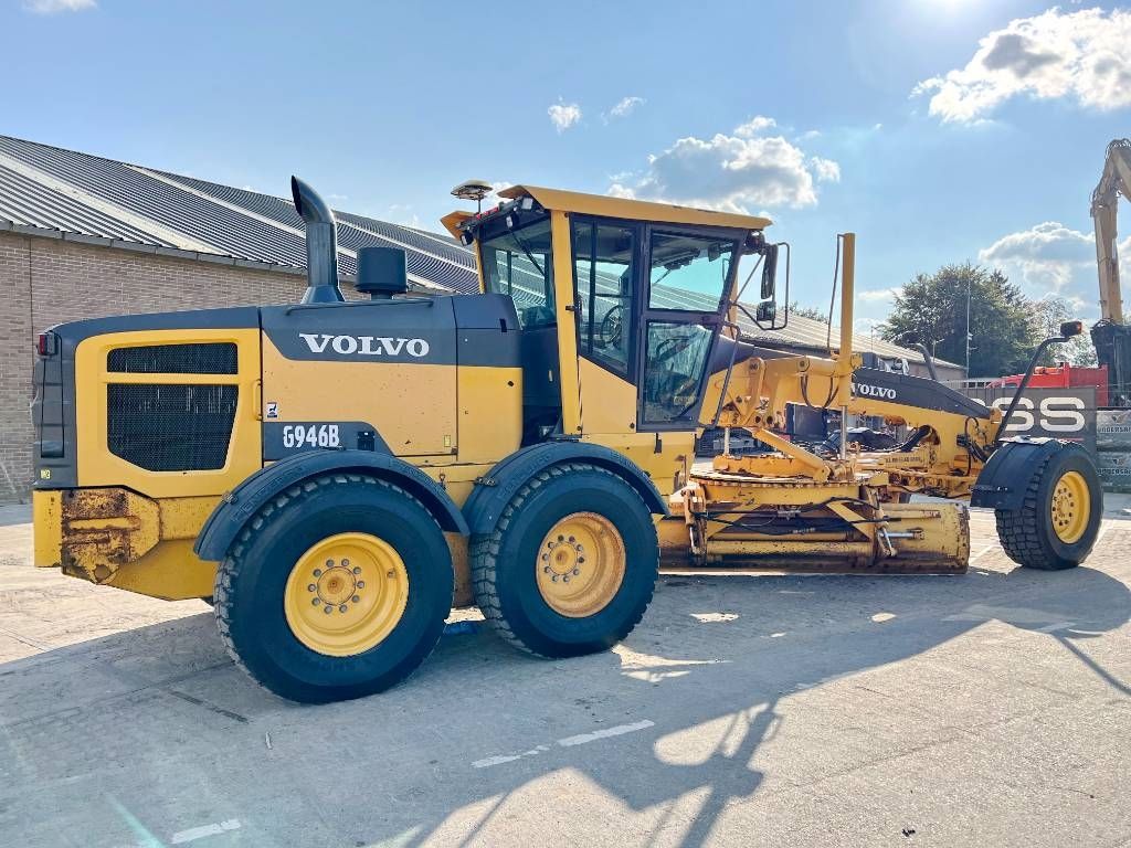 Volvo G946B 6x6 AWD - EPA Certified