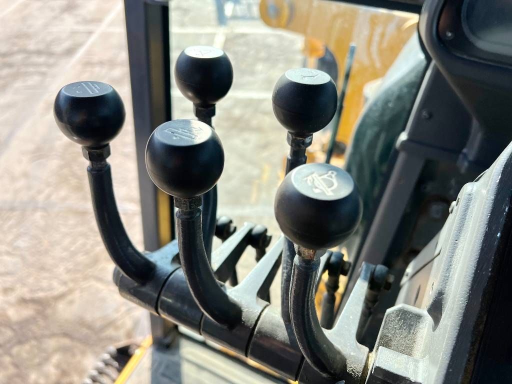 Volvo G946B 6x6 AWD - EPA Certified