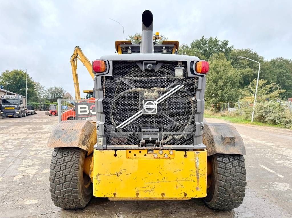 Volvo G970 - 5.5 Meter Blade / EPA Certified