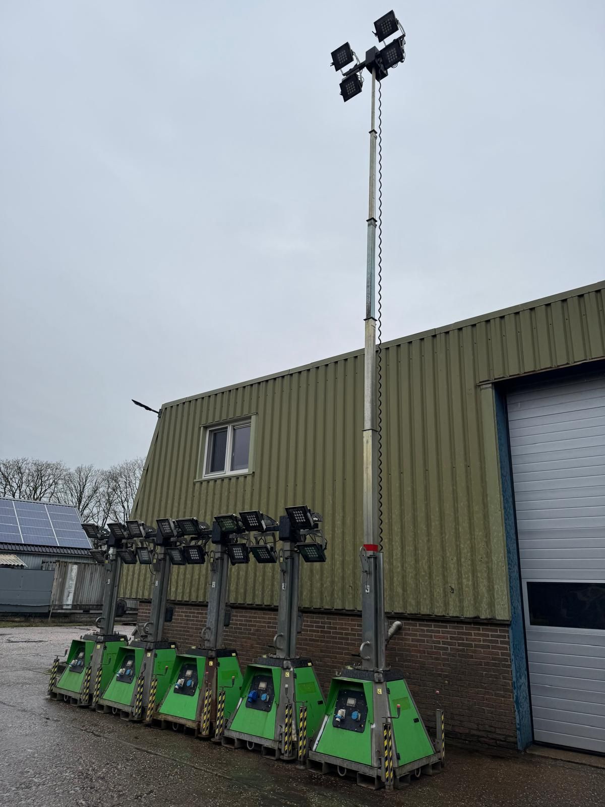 Mobiele verplaatsbare LED lichtmast 10 meter emissieloos