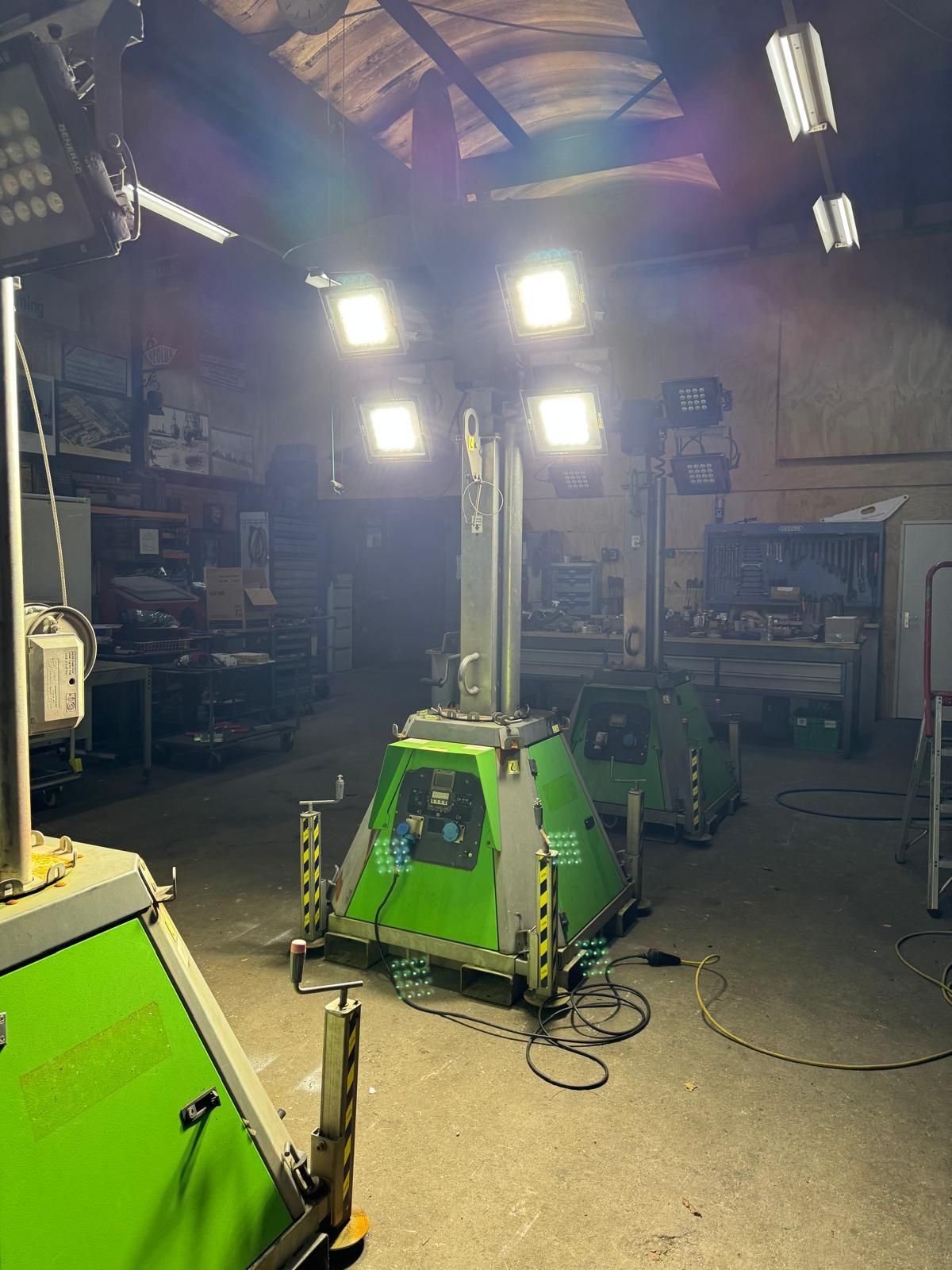 Mobiele verplaatsbare LED lichtmast 10 meter emissieloos