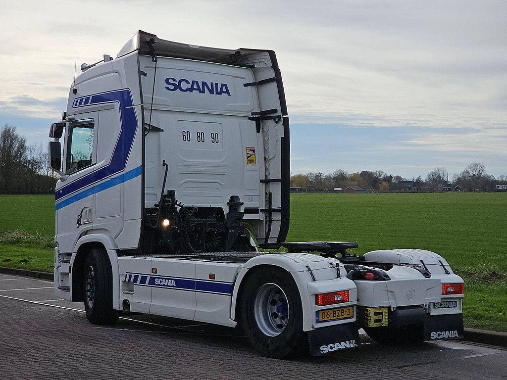 SCANIA R500 led skirts retarder