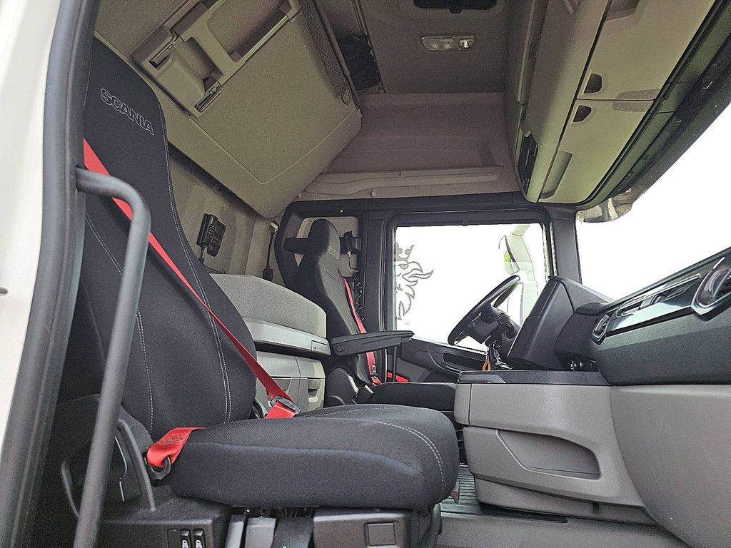 SCANIA R500 led skirts retarder