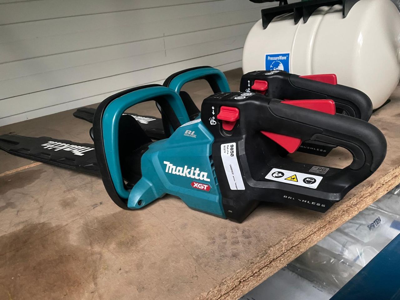Makita UG004GZ - 40 volt accuheggenschaar
