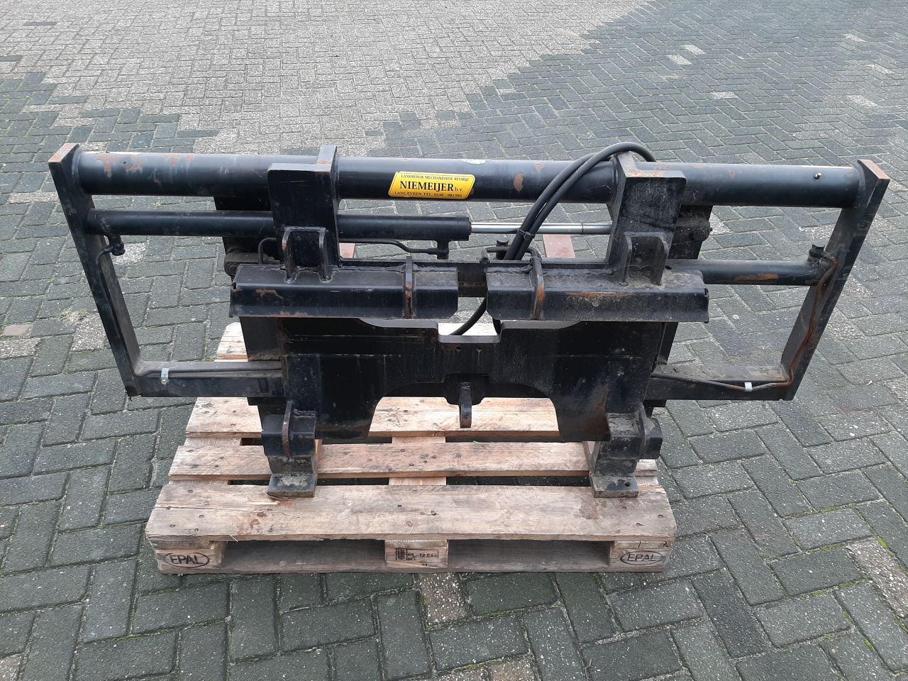 Palletvork verstelbaar voor Schäffer shovel / kniklader