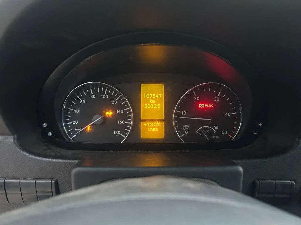 Mercedes-Benz Sprinter 516