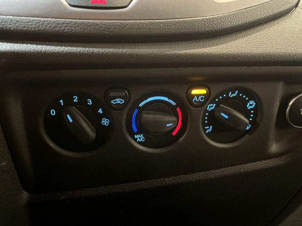 Ford Transit 310 2.0 TDCI L2H2 Trend 130 PK / Euro 6 / Airco / Cruise Control / Trekhaak / PDC / 85.000 KM !!