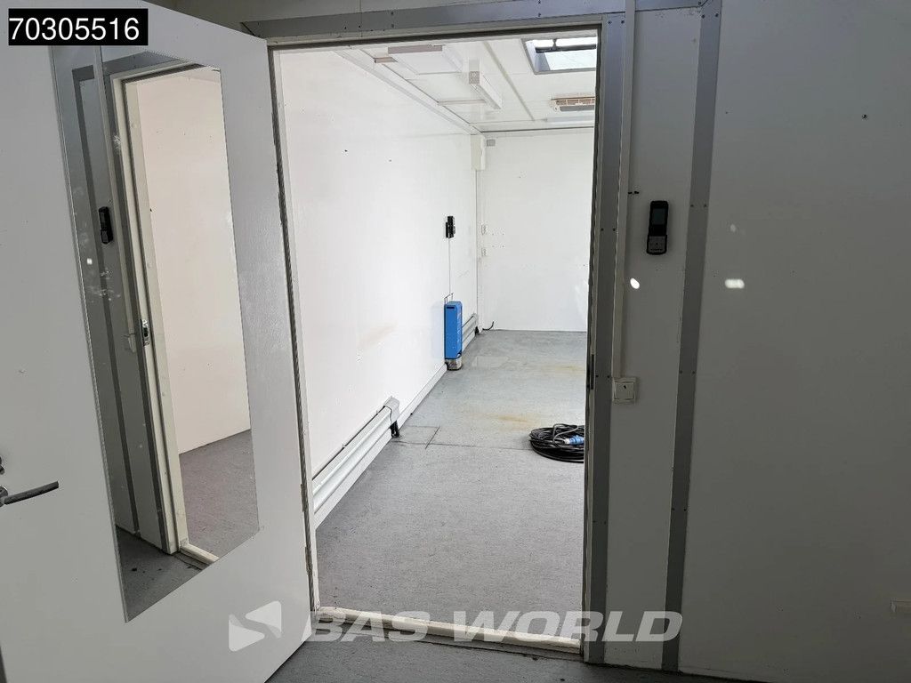 Volvo FL 250 4X2 14tonner Automatic Exhibition truck EURO 6