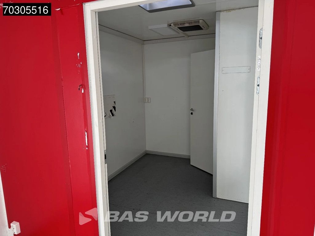 Volvo FL 250 4X2 14tonner Automatic Exhibition truck EURO 6