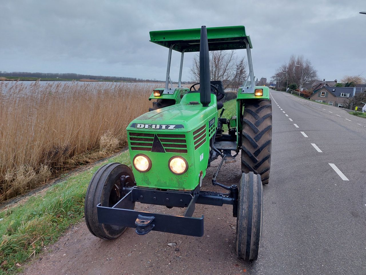 Deutz D 5206 met zonnedak