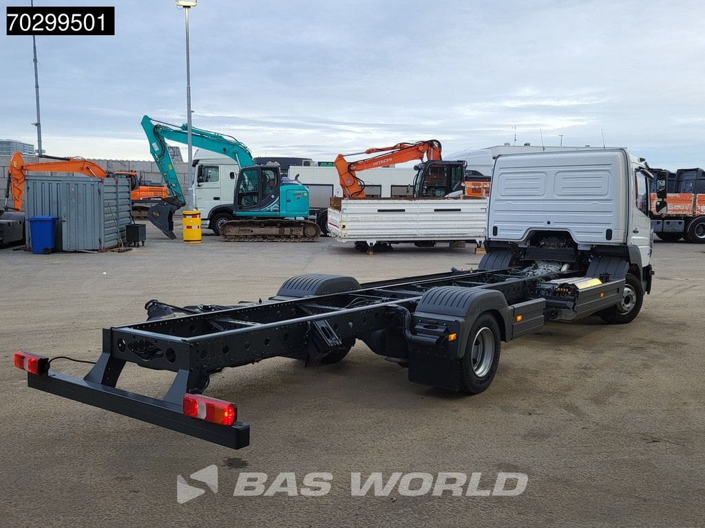 Mercedes Atego Atego 816 4X2 LIKE NEW 8tons chassis Automatic PTO Euro 6