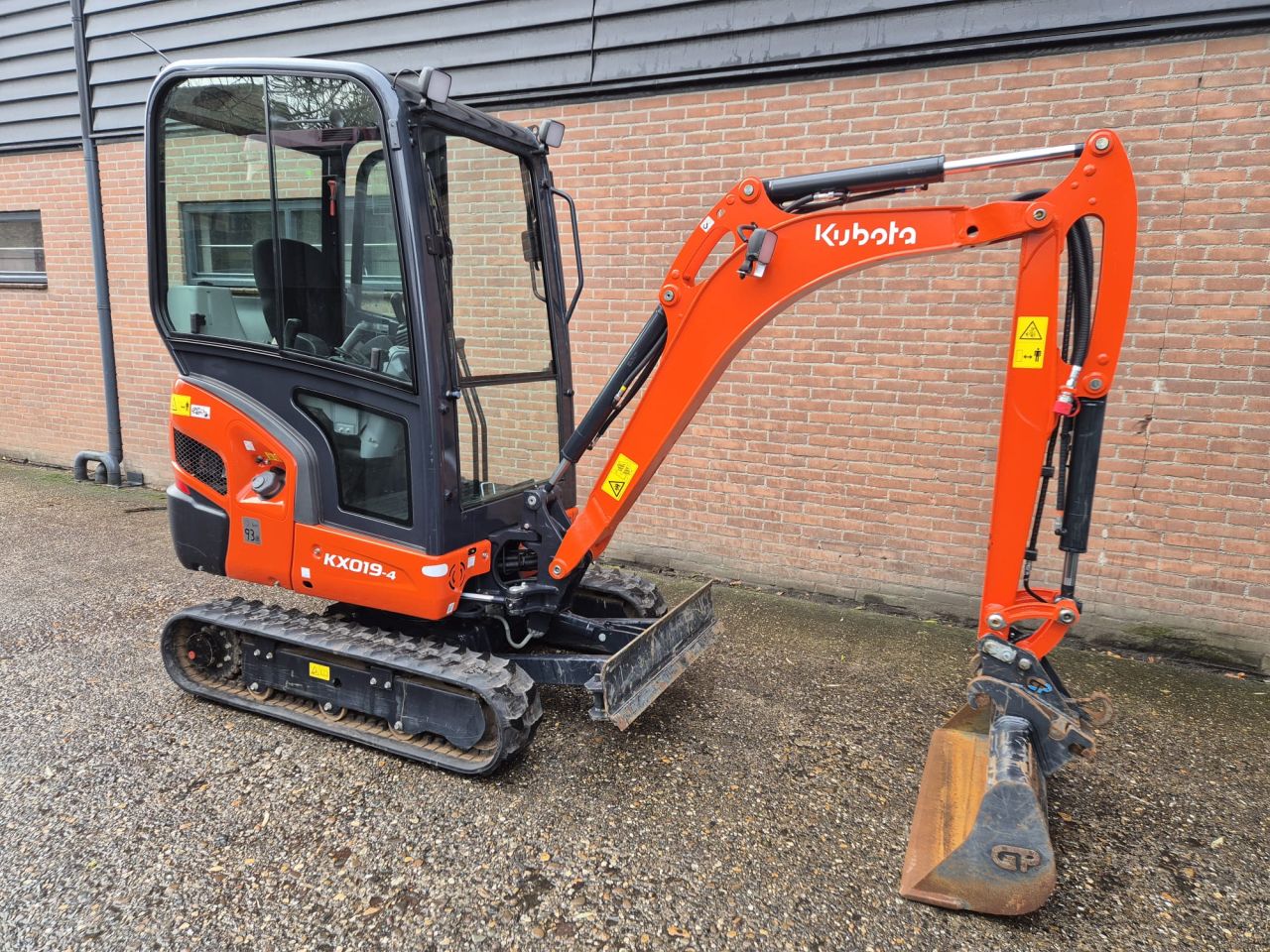 Jong gebruikte Kubota KX019 minikraan