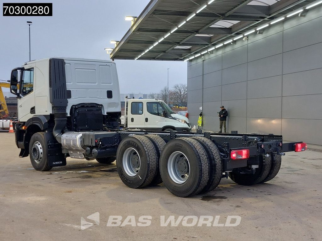 Iveco X-Way X-Way 500 6X4 NEW 6x4 chassis Sleepercab Rear Air suspension Automatic Euro 6