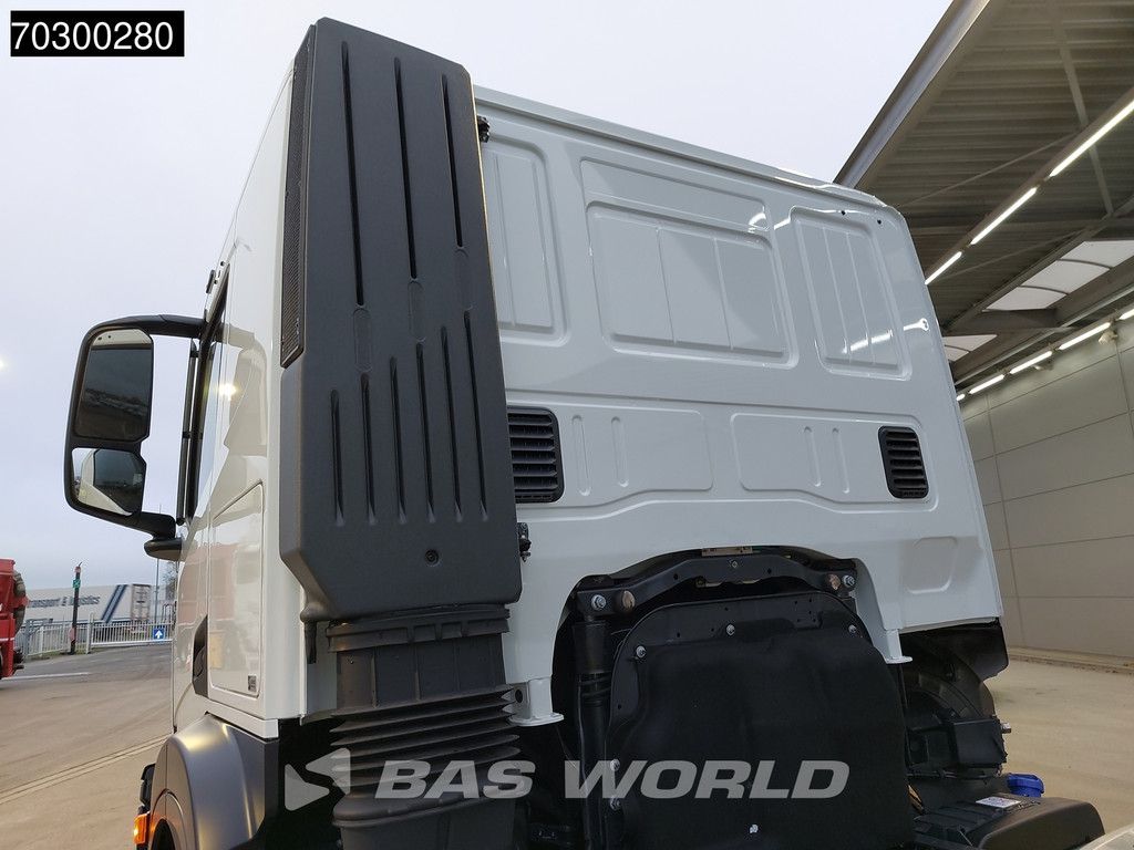 Iveco X-Way X-Way 500 6X4 NEW 6x4 chassis Sleepercab Rear Air suspension Automatic Euro 6