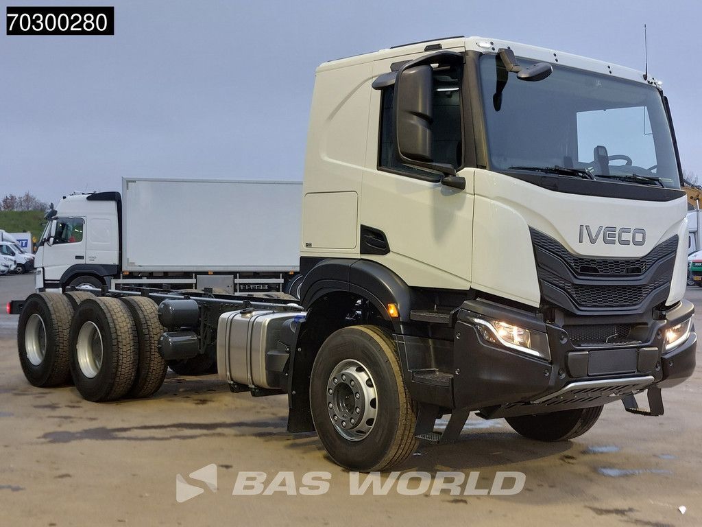Iveco X-Way X-Way 500 6X4 NEW 6x4 chassis Sleepercab Rear Air suspension Automatic Euro 6