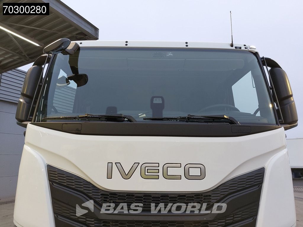 Iveco X-Way X-Way 500 6X4 NEW 6x4 chassis Sleepercab Rear Air suspension Automatic Euro 6