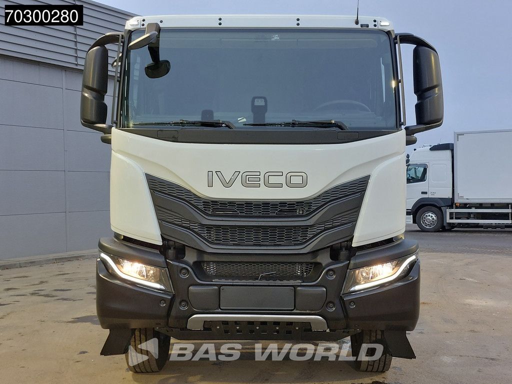 Iveco X-Way X-Way 500 6X4 NEW 6x4 chassis Sleepercab Rear Air suspension Automatic Euro 6