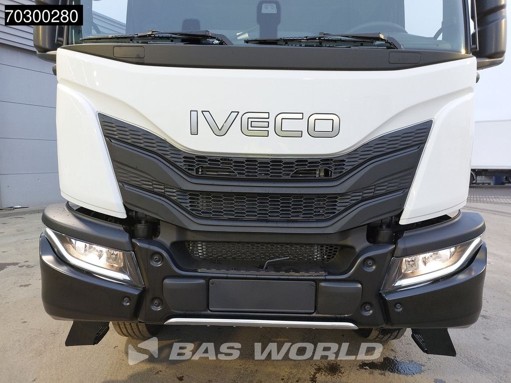Iveco X-Way X-Way 500 6X4 NEW 6x4 chassis Sleepercab Rear Air suspension Automatic Euro 6