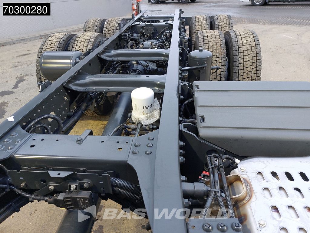 Iveco X-Way X-Way 500 6X4 NEW 6x4 chassis Sleepercab Rear Air suspension Automatic Euro 6