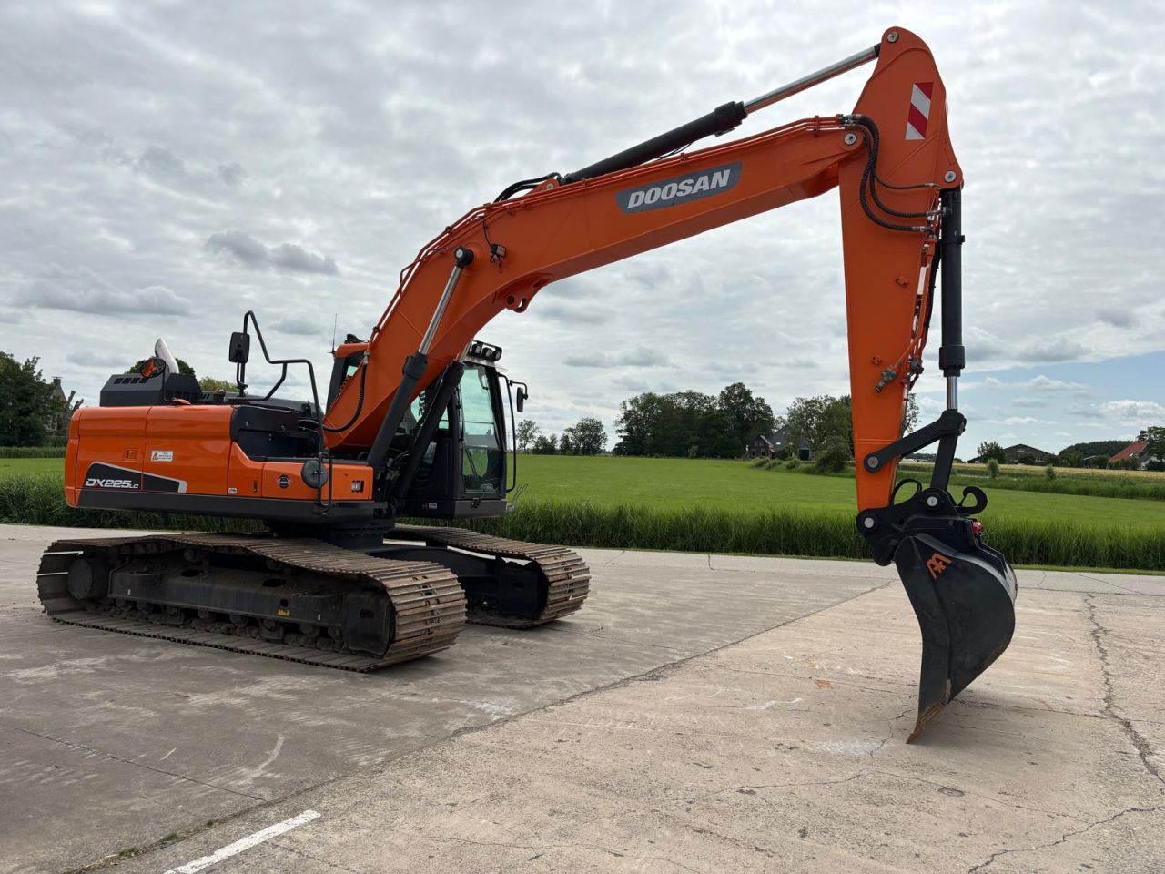 Doosan DX225LC-5