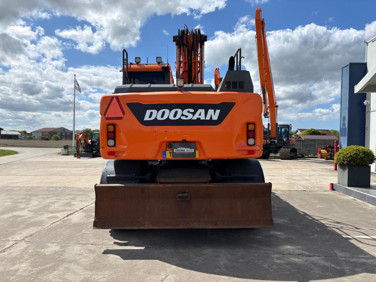 Doosan DX170W-5