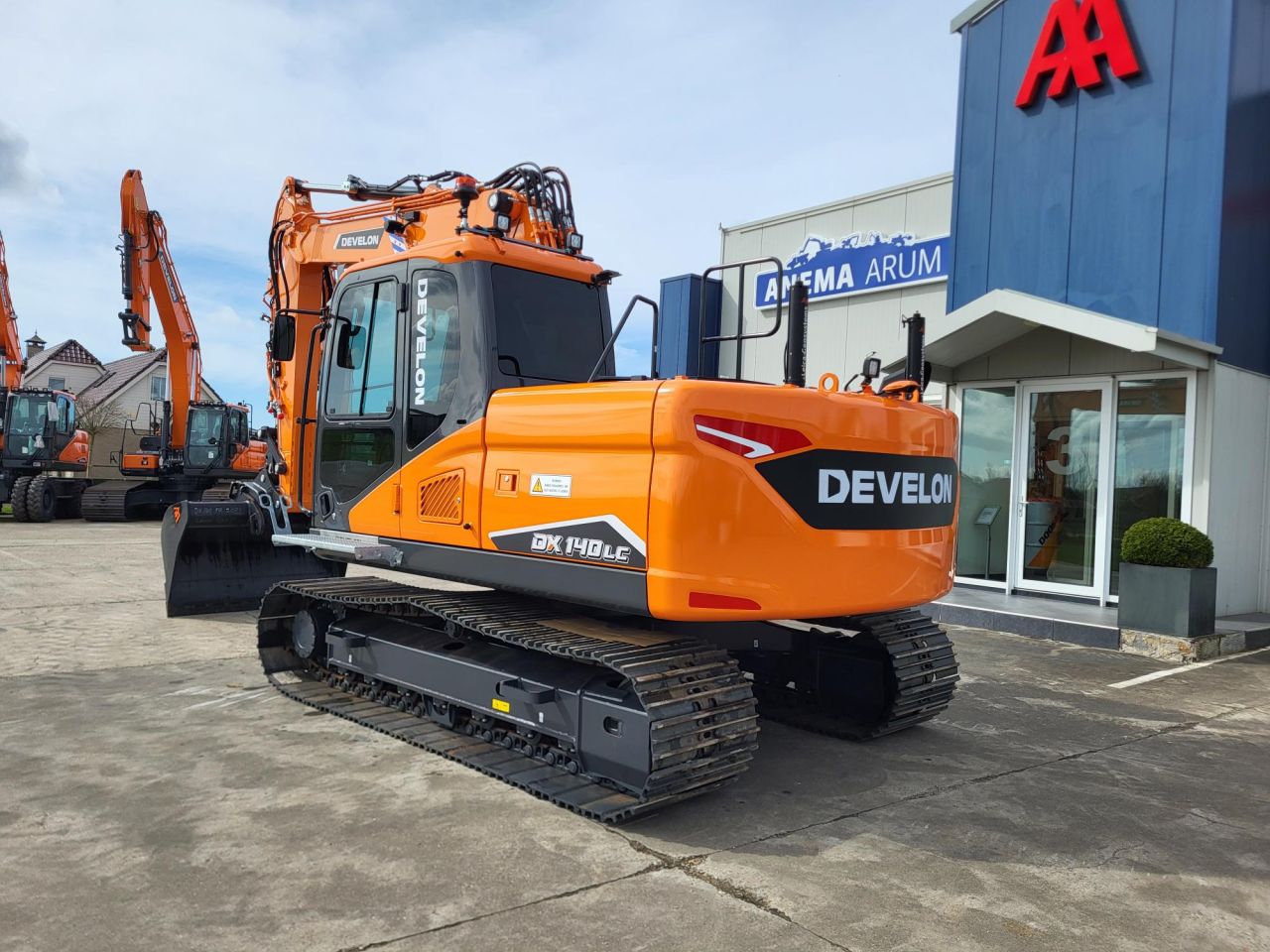 Develon DX140LC-7
