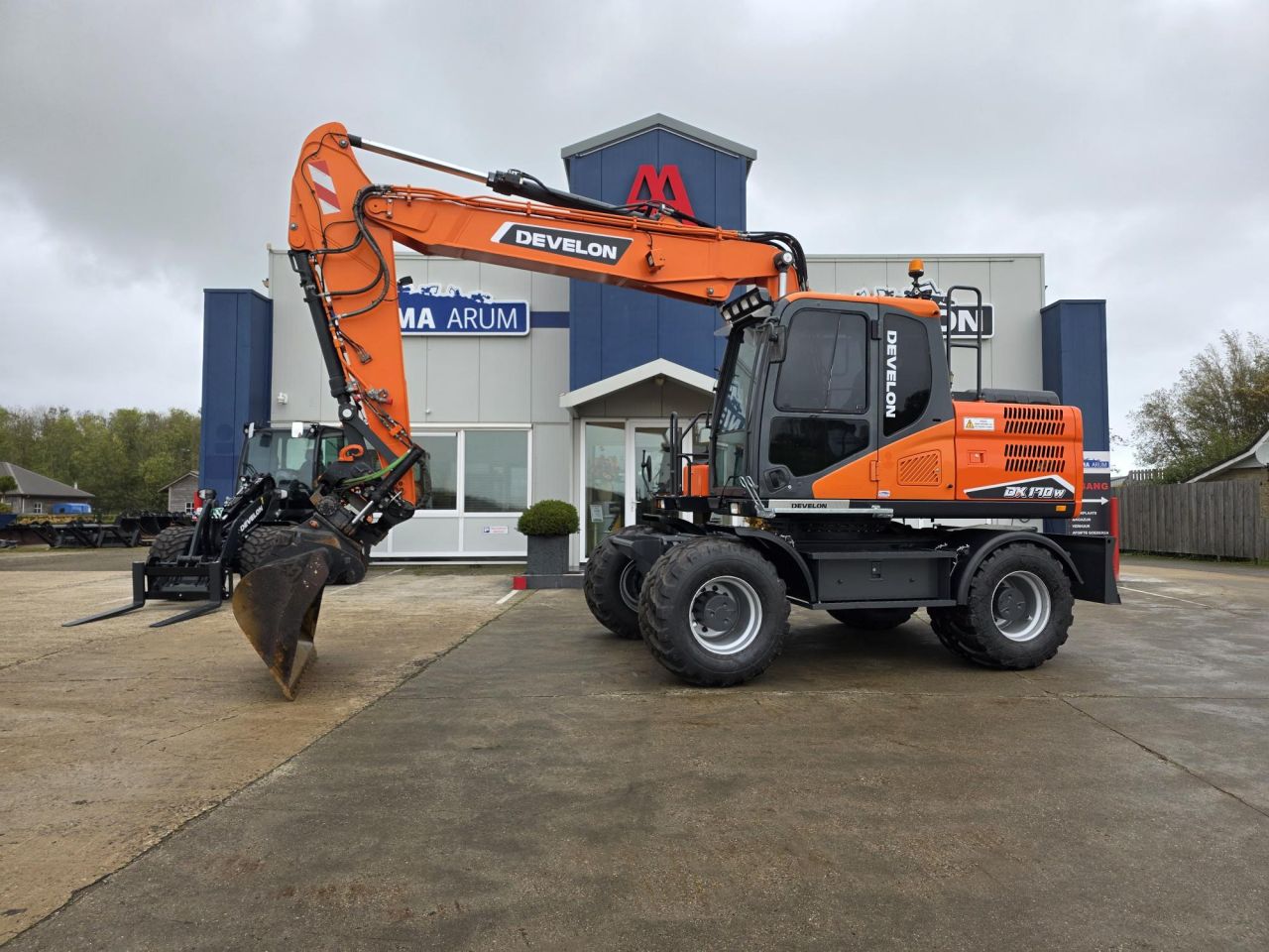 Doosan DX170W-5