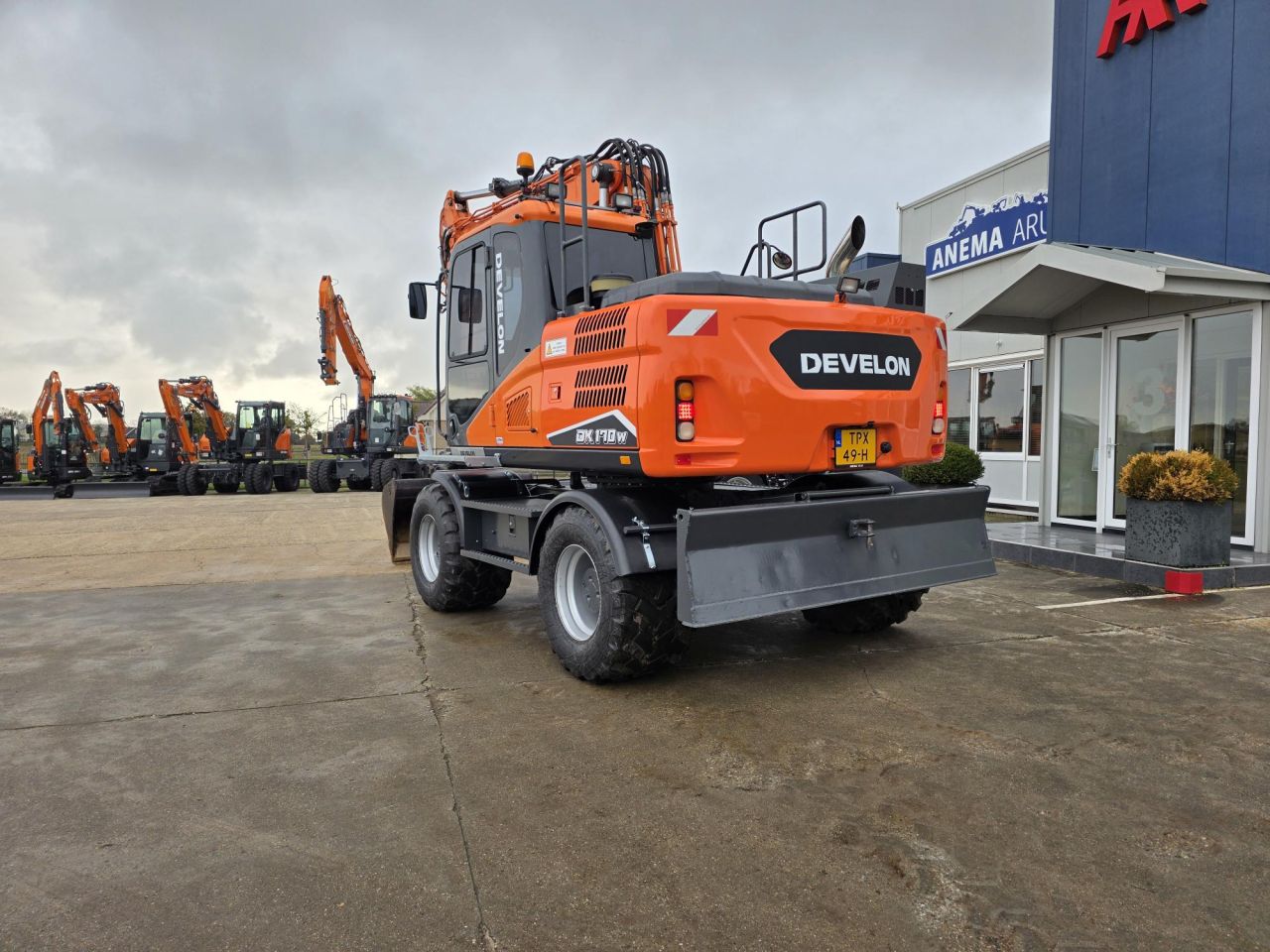 Doosan DX170W-5