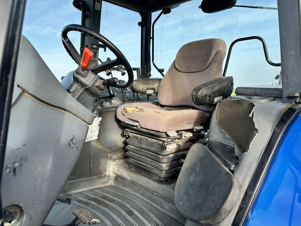 New Holland TM 115