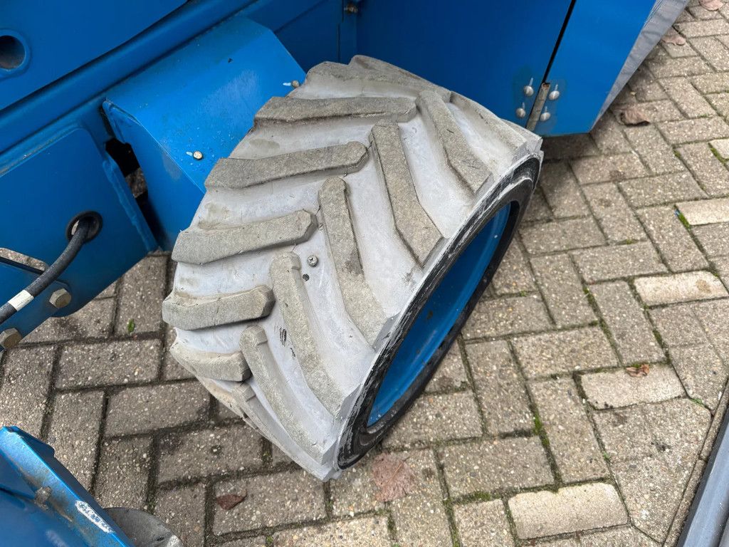 Genie GS3369DC Hoogwerker Schaarhoogwerker