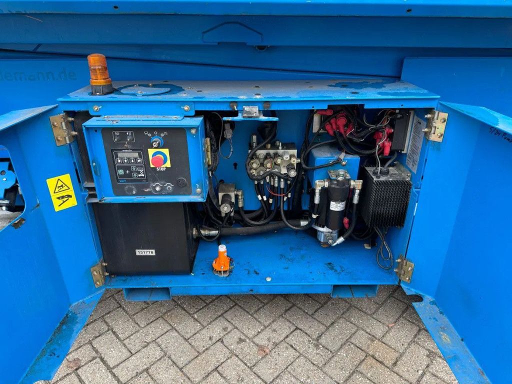 Genie GS3369DC Hoogwerker Schaarhoogwerker