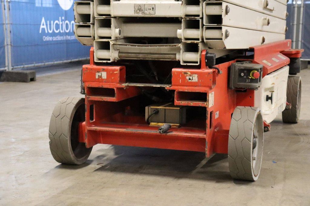 JLG 2646 ES Electric Scissor Lift 9.92m 2016