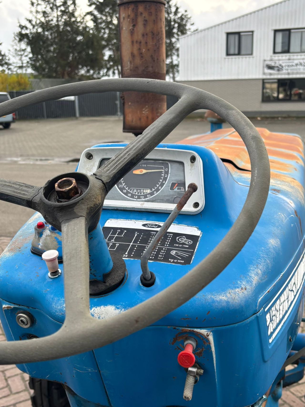 Ford 5000 met vastzittende motor