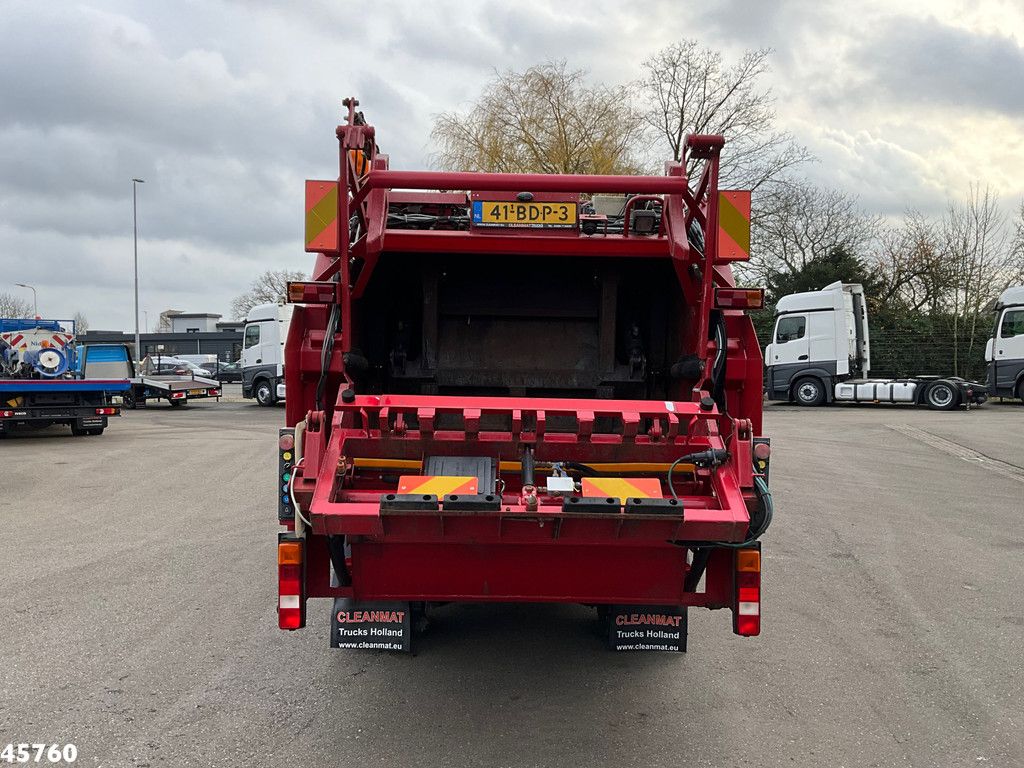 FUSO Canter 7C15 Geesink 6m³ Just 44.000 Km!