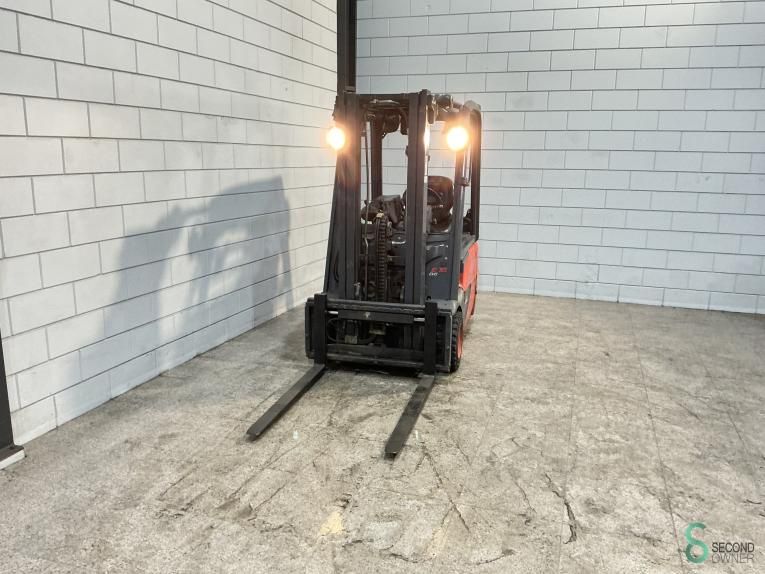 Heftrucks Elektrisch Linde E16-02 2016