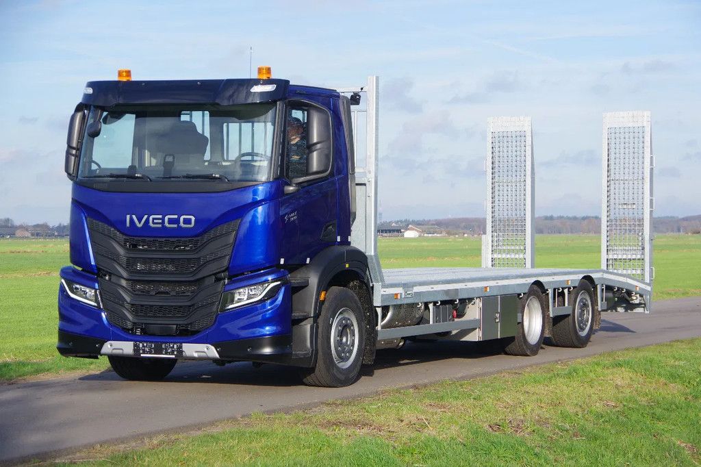 Iveco 31,5-tons Oprij S-Way 9,0 m.