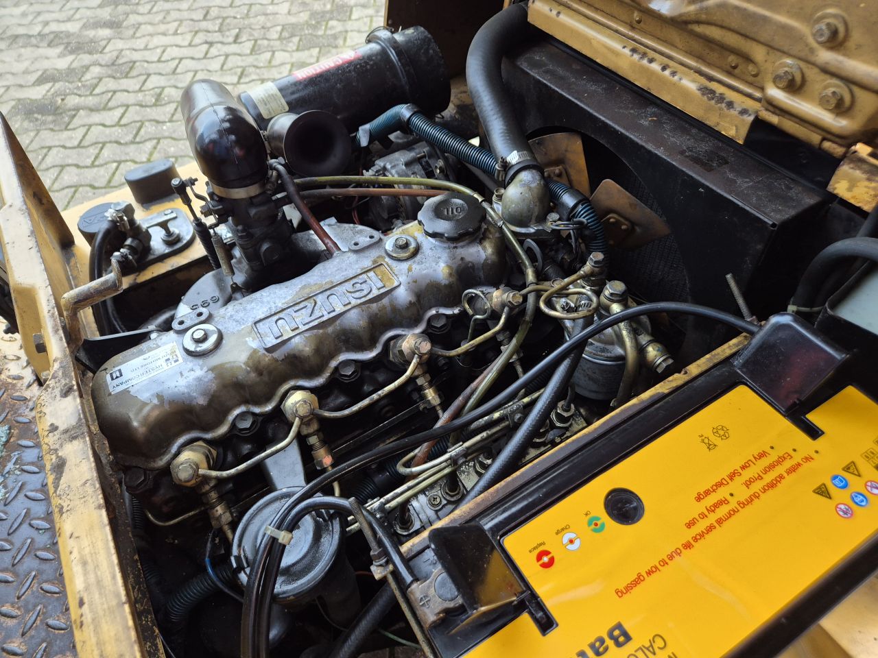 HYSTER H2.50 HEFTRUCK DIESEL 2.5 TONS TRIPLOMAST EN FREELIFT